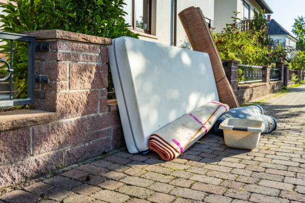 Best Garage Cleanout Services  in St James, NY